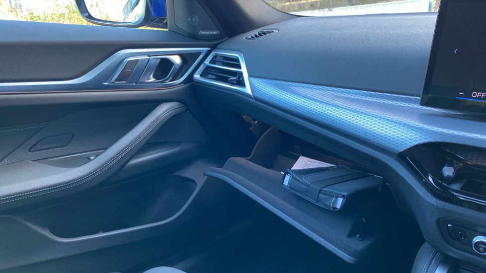 BMW 4 Series 420i M Sport 5dr Step Auto [Pro Pack] Petrol Hatchback - Image 53
