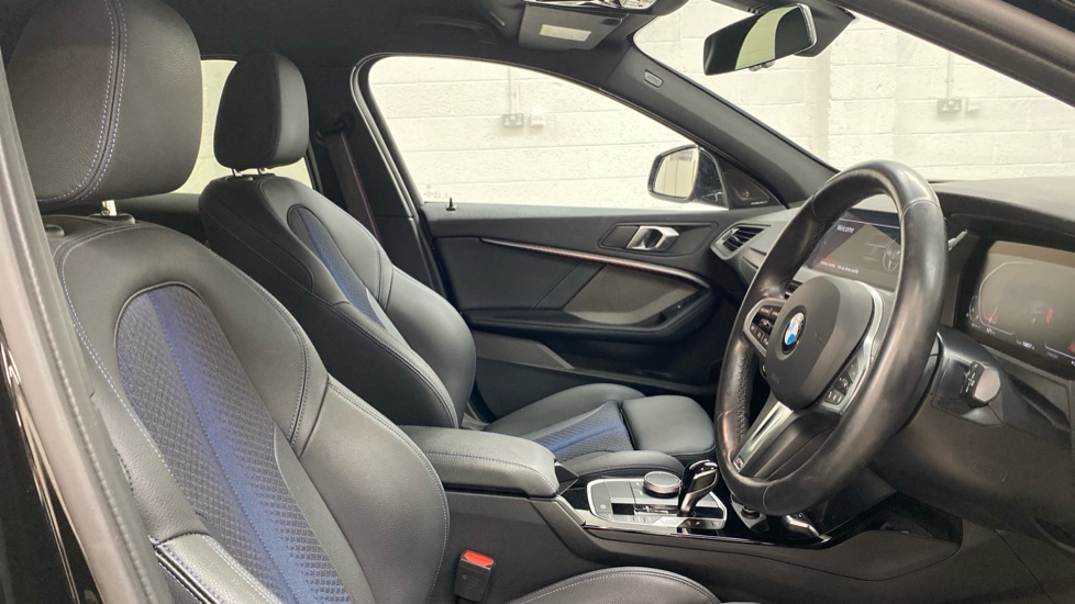 BMW 1 Series 118i [136] M Sport 5dr Step Auto [LCP] Petrol Hatchback - Image 11
