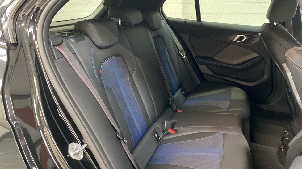 BMW 1 Series 118i [136] M Sport 5dr Step Auto [LCP] Petrol Hatchback - Image 12