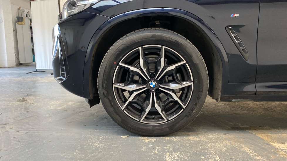 BMW X3 xDrive20i MHT M Sport 5dr Step Auto Petrol Estate - Image 30