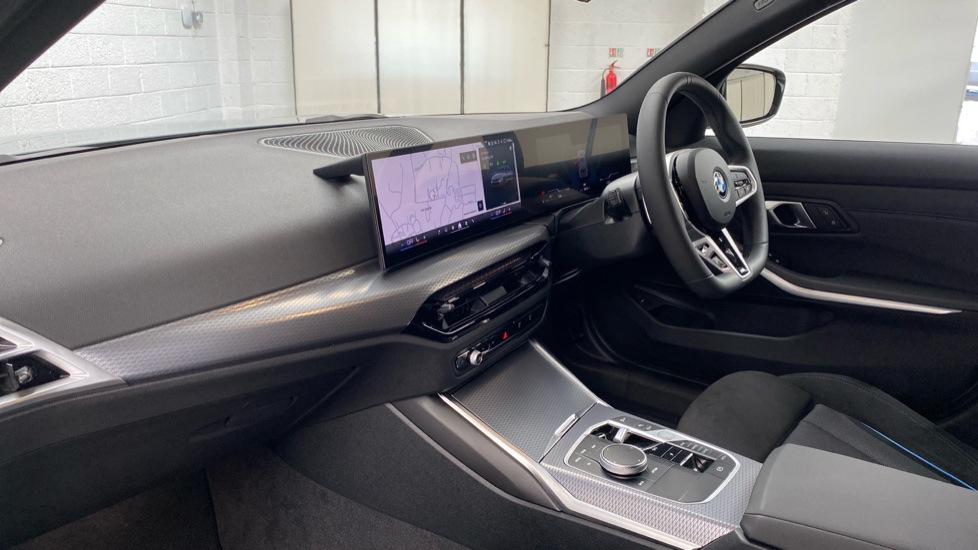 BMW 3 Series 320i M Sport 5dr Step Auto [Pro Pack] Petrol Estate - Image 7