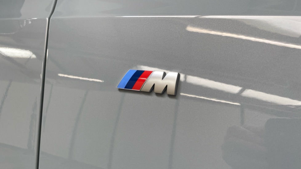 BMW 3 Series 320i M Sport 5dr Step Auto [Pro Pack] Petrol Estate - Image 26