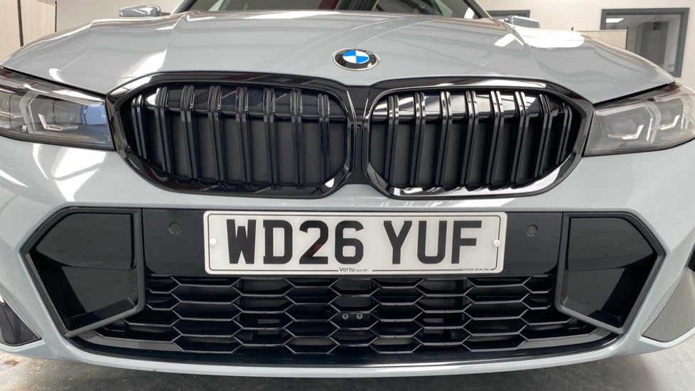 BMW 3 Series 320i M Sport 5dr Step Auto [Pro Pack] Petrol Estate - Image 28