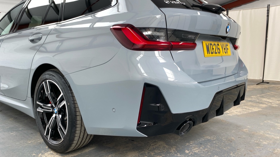 BMW 3 Series 320i M Sport 5dr Step Auto [Pro Pack] Petrol Estate - Image 34