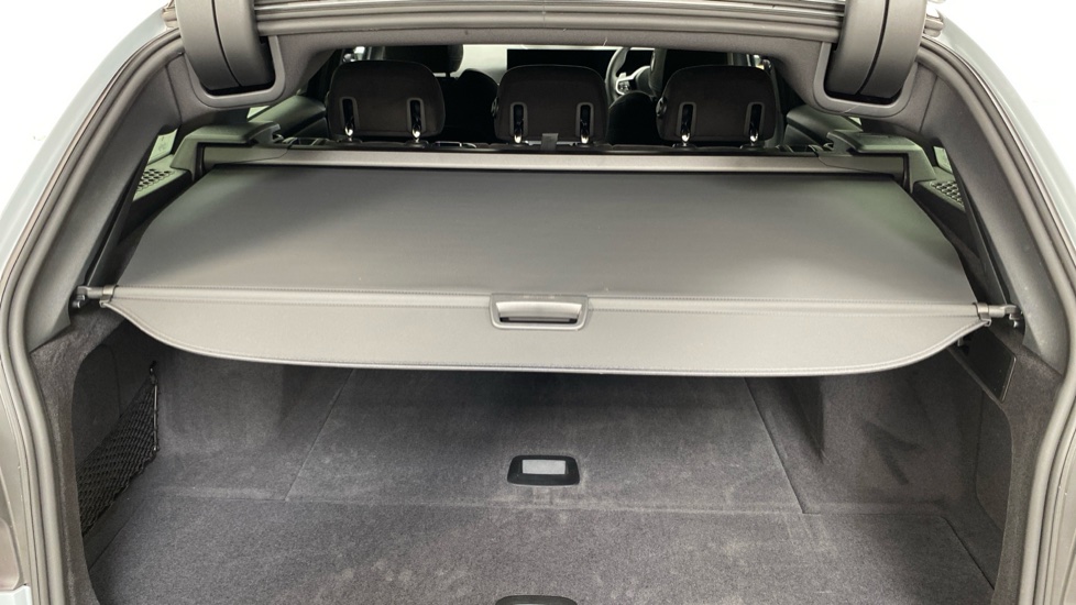 BMW 3 Series 320i M Sport 5dr Step Auto [Pro Pack] Petrol Estate - Image 42
