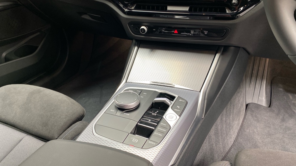 BMW 3 Series 320i M Sport 5dr Step Auto [Pro Pack] Petrol Estate - Image 70
