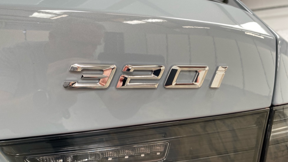 BMW 3 Series 320i M Sport 5dr Step Auto [Pro Pack] Petrol Estate - Image 78