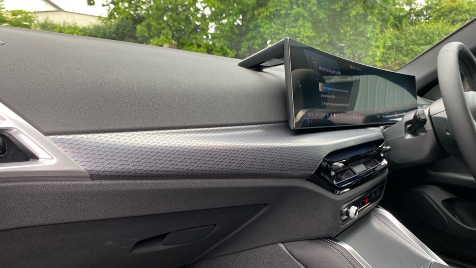 BMW i4 250kW eDrive40 M Sport 83.9kWh 5dr Auto [Pro Pack] Electric Hatchback - Image 63