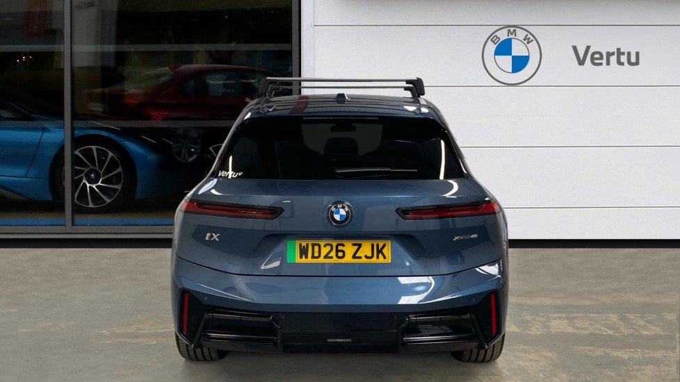 BMW iX 300kW xDrive45 M Sport 101kWh 5dr Auto [Tech] Electric Estate - Image 15