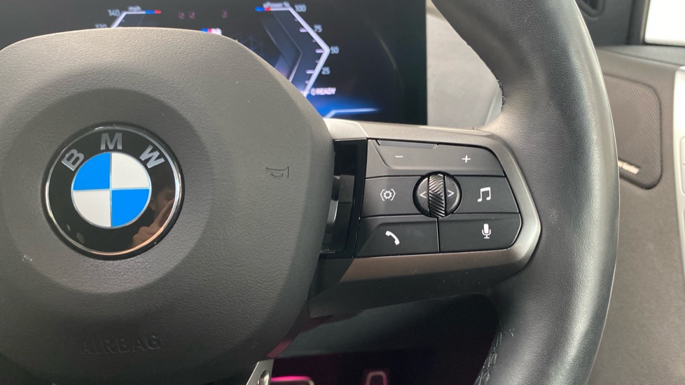 BMW iX 300kW xDrive45 M Sport 101kWh 5dr Auto [Tech] Electric Estate - Image 18