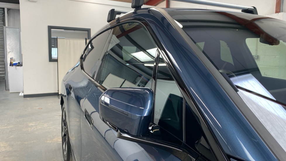 BMW iX 300kW xDrive45 M Sport 101kWh 5dr Auto [Tech] Electric Estate - Image 38