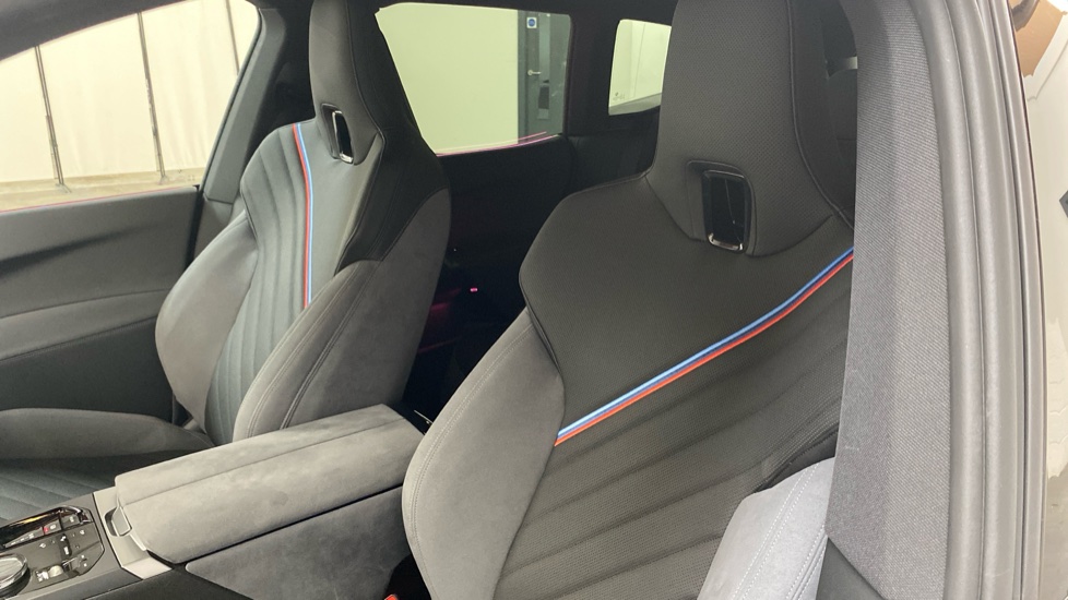 BMW iX 300kW xDrive45 M Sport 101kWh 5dr Auto [Tech] Electric Estate - Image 45