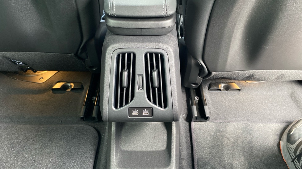BMW iX2 150kW eDrive20 M Sport 65kWh 5dr Auto Electric Hatchback - Image 39