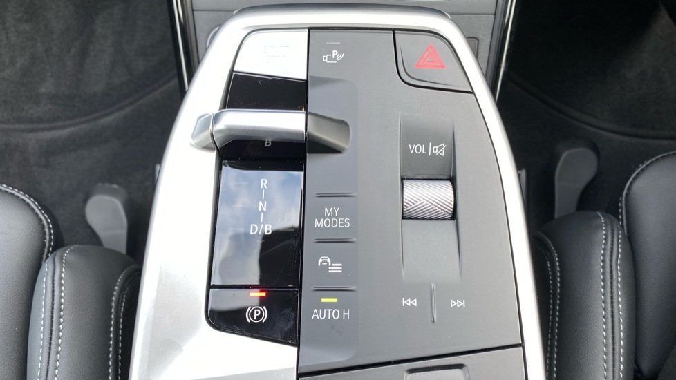 BMW iX2 150kW eDrive20 M Sport 65kWh 5dr Auto Electric Hatchback - Image 57