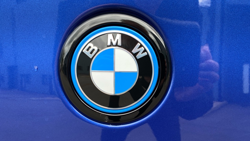 BMW iX2 150kW eDrive20 M Sport 65kWh 5dr Auto Electric Hatchback - Image 82