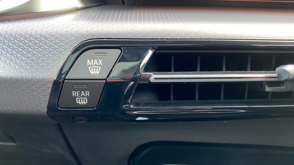 BMW X1 sDrive 20i MHT M Sport 5dr Step Auto Petrol Estate - Image 69