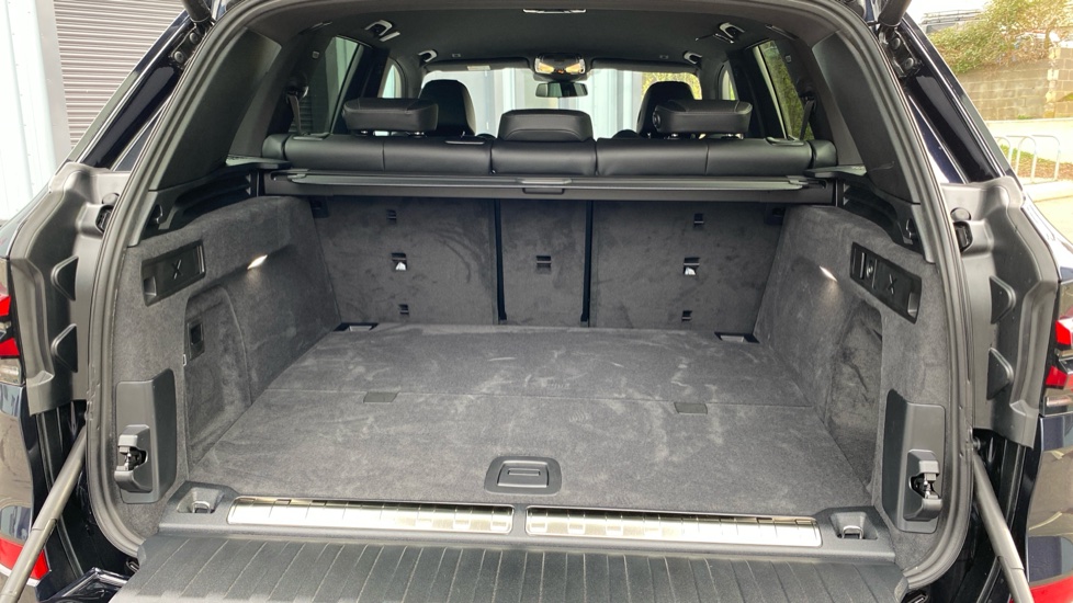BMW X5 xDrive50e M Sport 5dr Auto [Tech Pack] Estate - Image 13