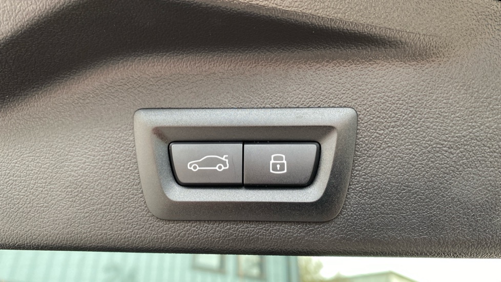 BMW X5 xDrive50e M Sport 5dr Auto [Tech Pack] Estate - Image 38
