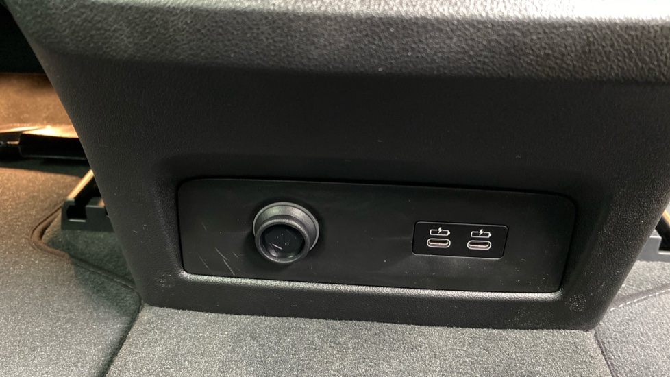 BMW X5 xDrive50e M Sport 5dr Auto [Tech Pack] Estate - Image 45
