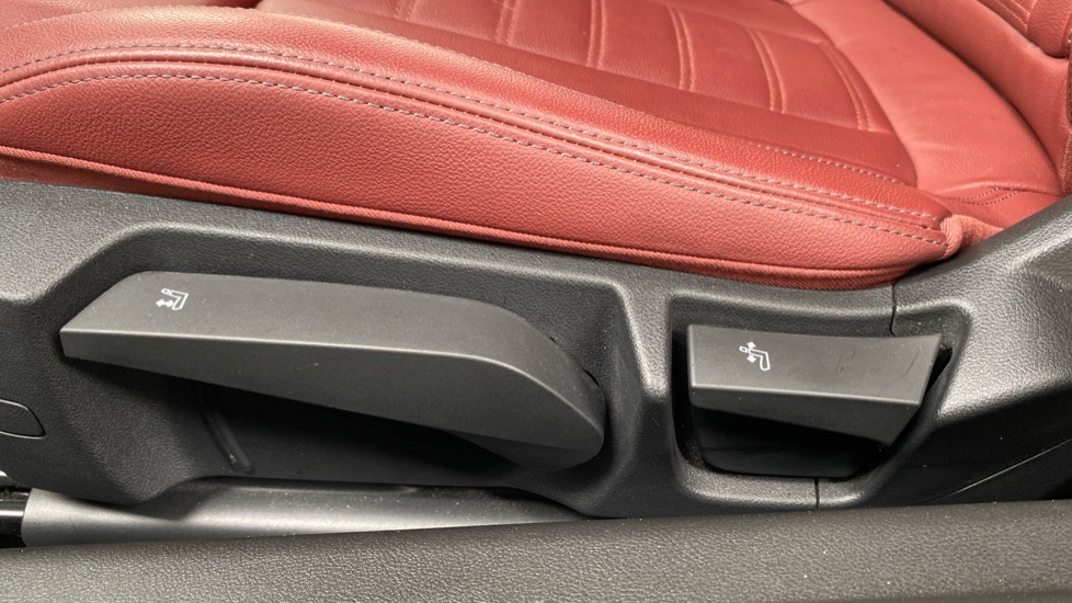 BMW 2 Series 220i M Sport 2dr Step Auto [Tech+ Pack] Petrol Coupe - Image 48