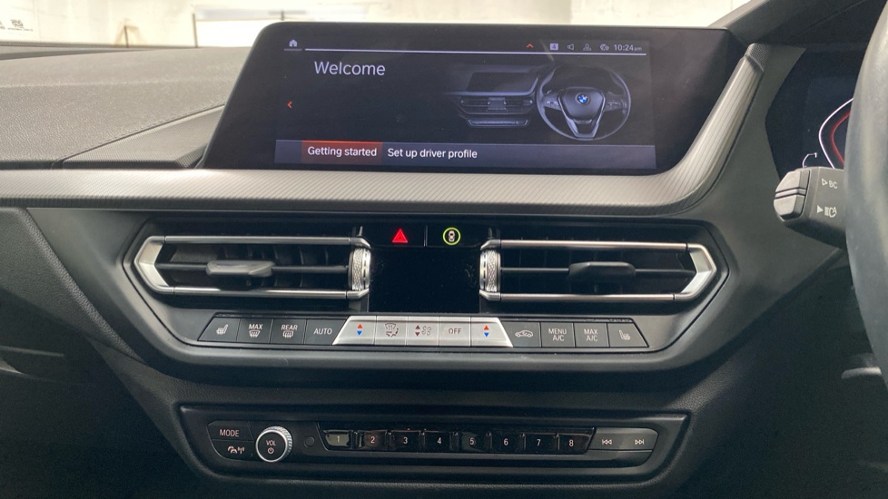 BMW 2 Series 218i [136] M Sport 4dr DCT Petrol Saloon - Image 8