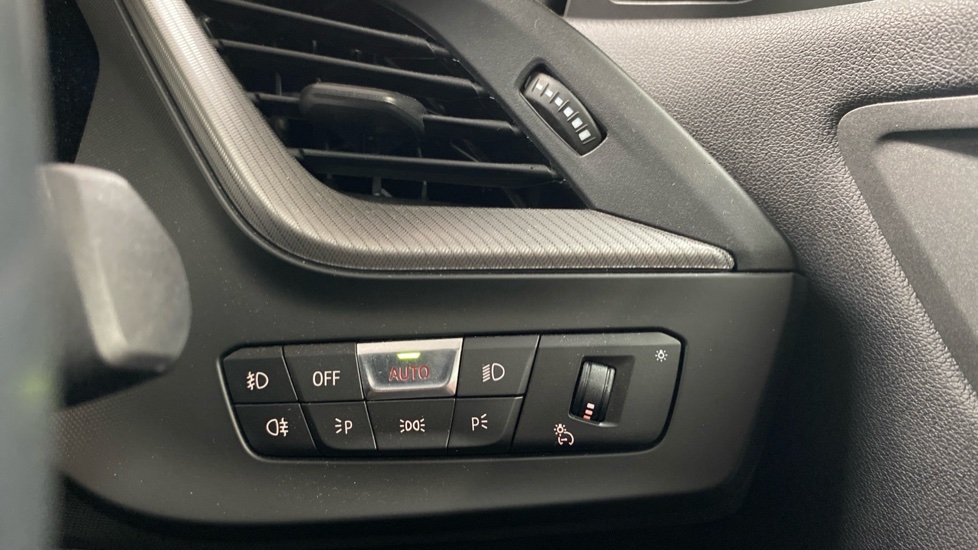 BMW 2 Series 218i [136] M Sport 4dr DCT Petrol Saloon - Image 39