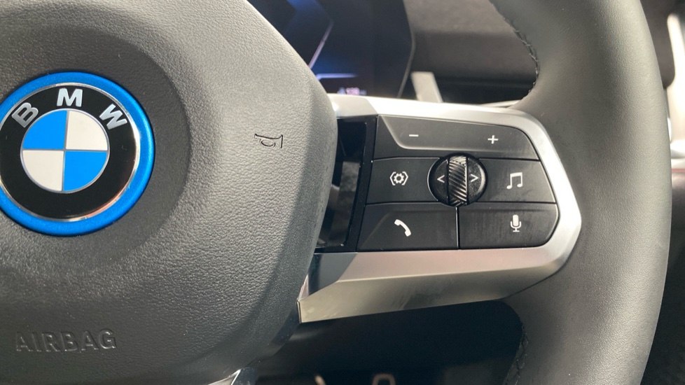 BMW iX2 150kW eDrive20 M Sport 65kWh 5dr Auto [Tech/Pro] Electric Hatchback - Image 18