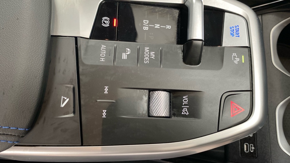 BMW iX2 150kW eDrive20 M Sport 65kWh 5dr Auto [Tech/Pro] Electric Hatchback - Image 19