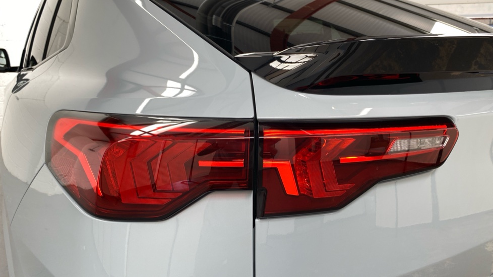 BMW iX2 150kW eDrive20 M Sport 65kWh 5dr Auto [Tech/Pro] Electric Hatchback - Image 22
