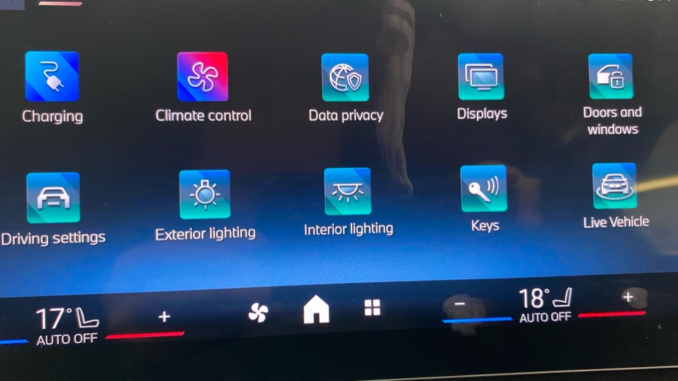 BMW iX2 150kW eDrive20 M Sport 65kWh 5dr Auto [Tech/Pro] Electric Hatchback - Image 69