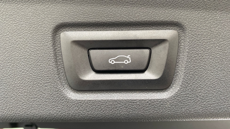 BMW 4 Series 420i M Sport 5dr Step Auto Petrol Hatchback - Image 43