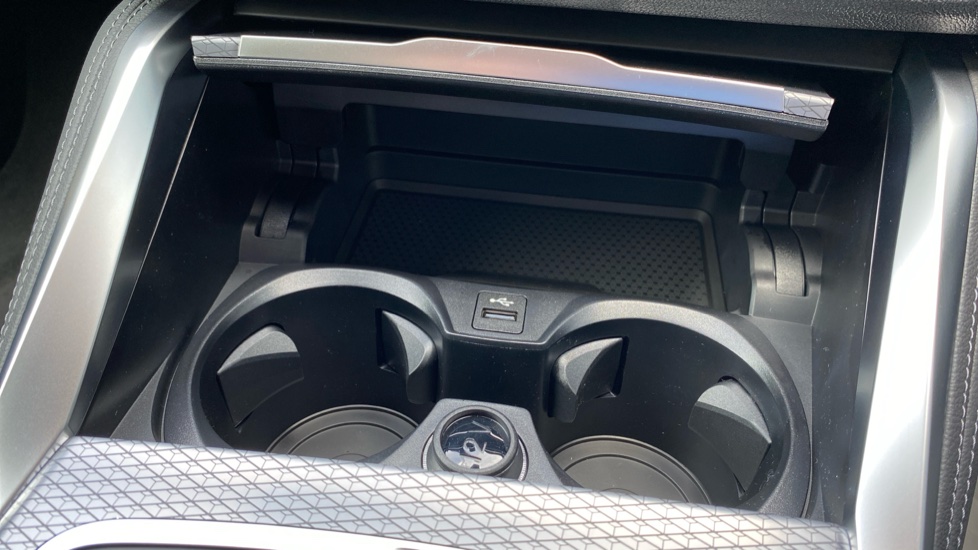 BMW 4 Series 420i M Sport 5dr Step Auto [Pro Pack] Petrol Hatchback - Image 52