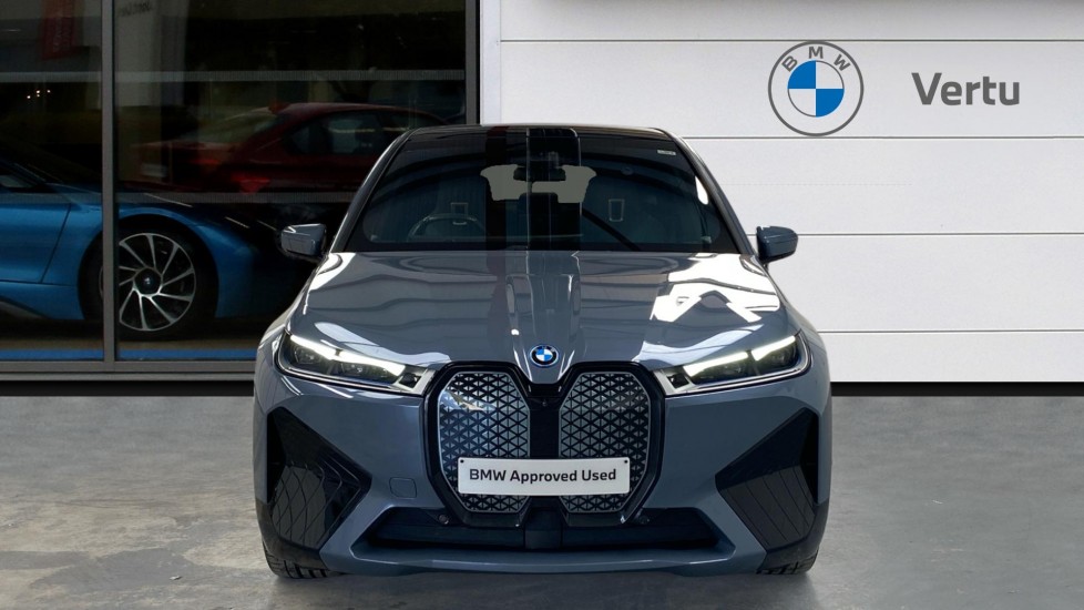 BMW iX 455kW M60 111.5kWh 5dr Auto Electric Estate - Image 16