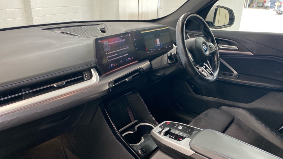 BMW iX1 230kW xDrive30 M Sport 65kWh 5dr Auto Electric Estate - Image 7