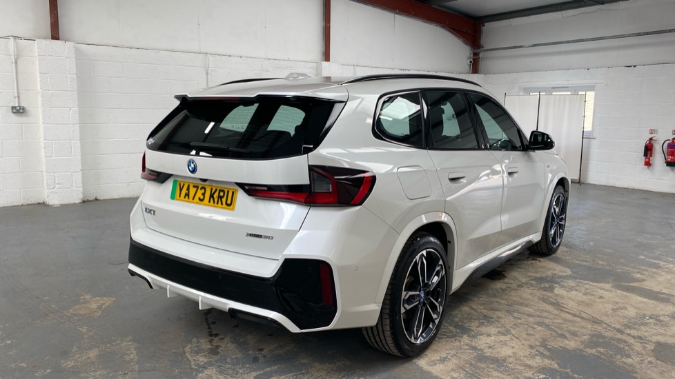 BMW iX1 230kW xDrive30 M Sport 65kWh 5dr Auto Electric Estate - Image 31