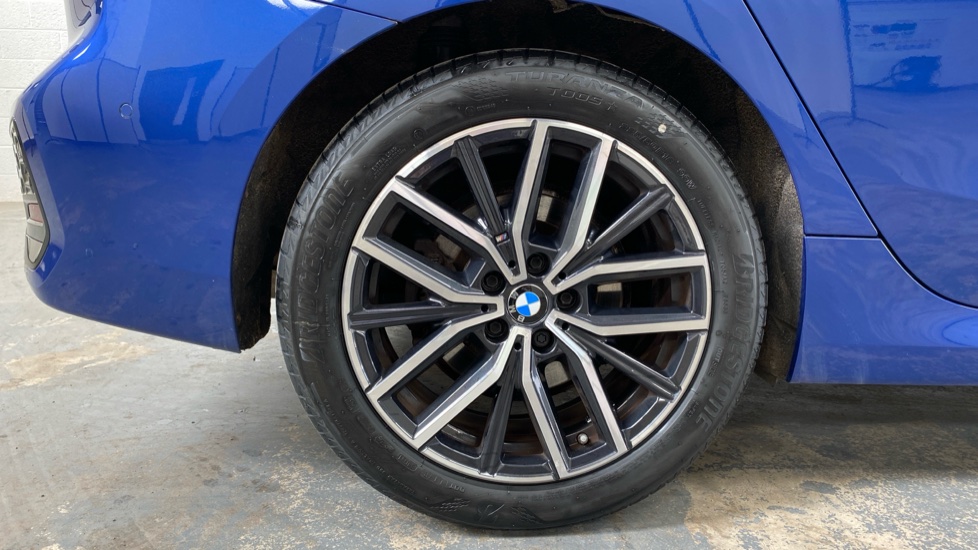 BMW 2 Series 220i MHT M Sport 5dr DCT Petrol Hatchback - Image 28