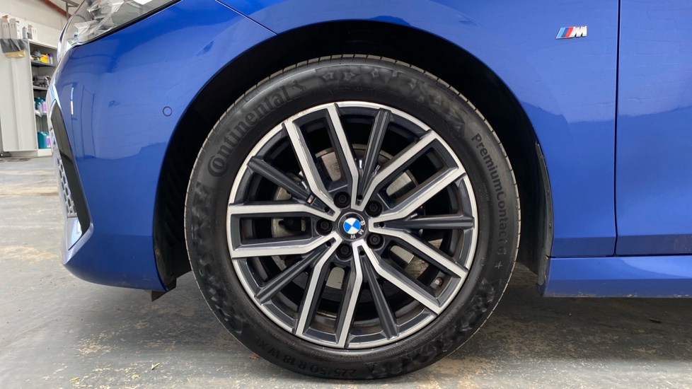 BMW 2 Series 220i MHT M Sport 5dr DCT Petrol Hatchback - Image 30