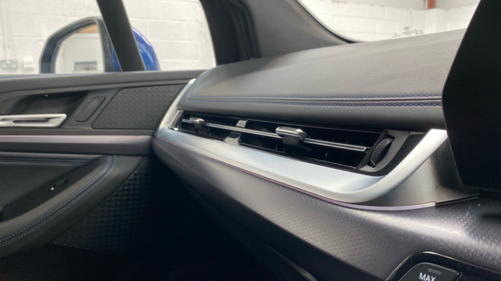 BMW 2 Series 220i MHT M Sport 5dr DCT Petrol Hatchback - Image 40