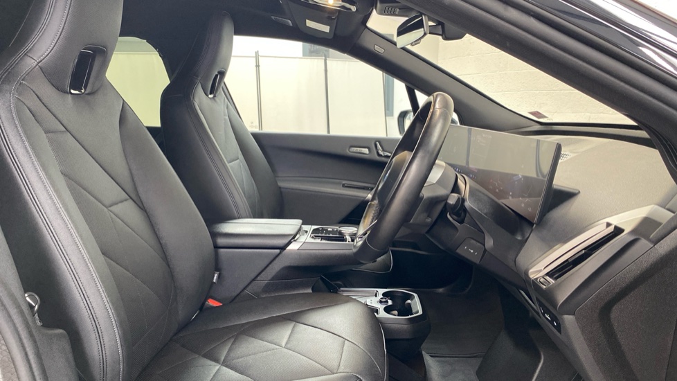 BMW iX 385kW xDrive50 M Sport 111.5kWh 5dr Auto [Tech +] Electric Estate - Image 11