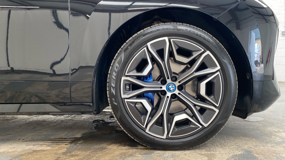 BMW iX 385kW xDrive50 M Sport 111.5kWh 5dr Auto [Tech +] Electric Estate - Image 14