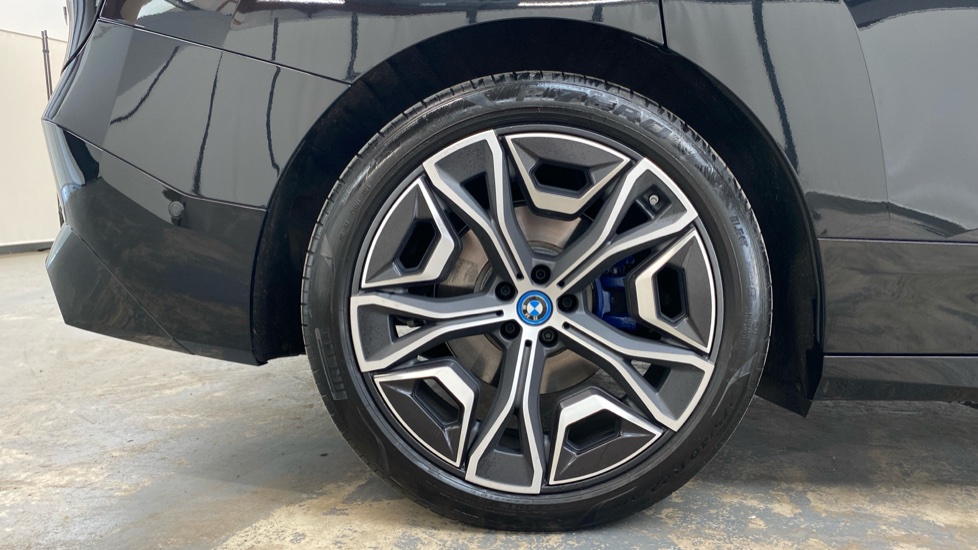 BMW iX 385kW xDrive50 M Sport 111.5kWh 5dr Auto [Tech +] Electric Estate - Image 36