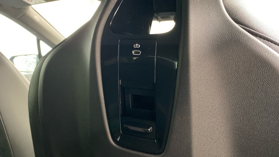 BMW iX 385kW xDrive50 M Sport 111.5kWh 5dr Auto [Tech +] Electric Estate - Image 55