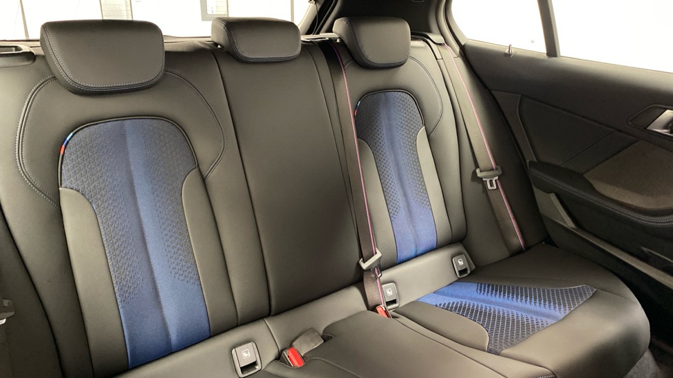 BMW 1 Series 118i M Sport 5dr Step Auto Petrol Hatchback - Image 12