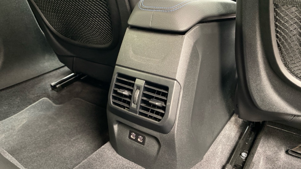 BMW 1 Series 118i M Sport 5dr Step Auto Petrol Hatchback - Image 41