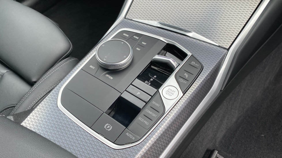 BMW 3 Series 320i M Sport 4dr Step Auto Petrol Saloon - Image 10