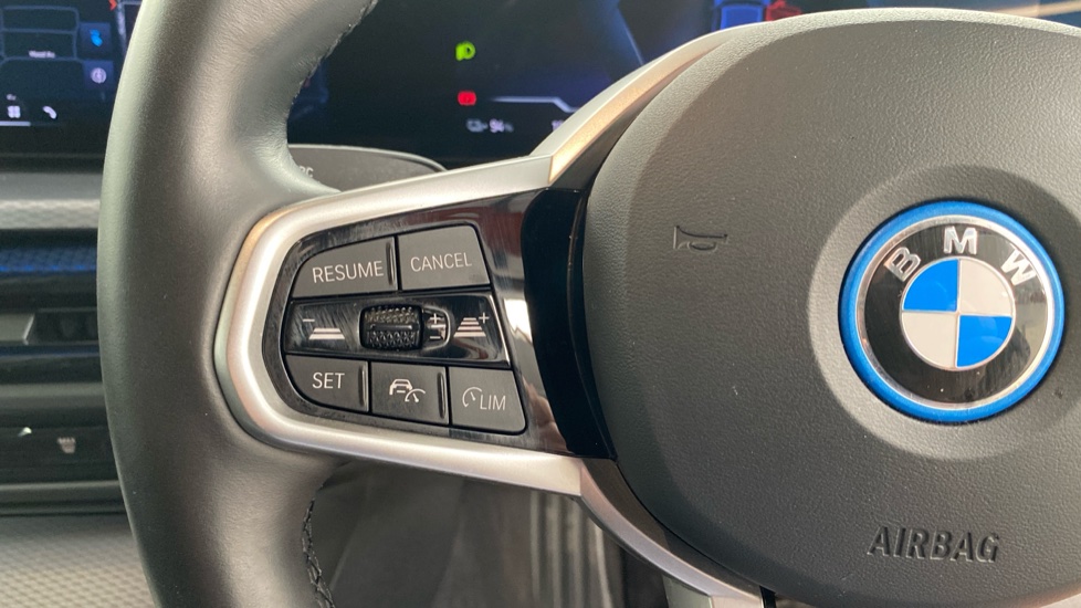BMW i4 250kW eDrive40 M Sport 83.9kWh 5dr Auto [Tech] Electric Hatchback - Image 17