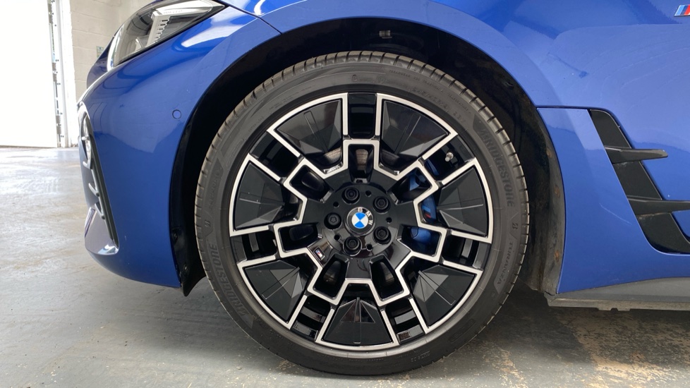 BMW i4 250kW eDrive40 M Sport 83.9kWh 5dr Auto [Tech] Electric Hatchback - Image 29