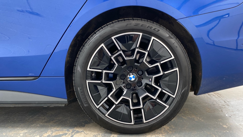BMW i4 250kW eDrive40 M Sport 83.9kWh 5dr Auto [Tech] Electric Hatchback - Image 31