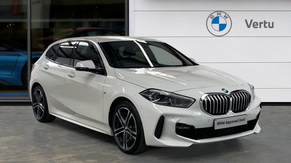 BMW 1 Series 118i [136] M Sport 5dr [Live Cockpit Professional] Petrol Hatchback - Image 1