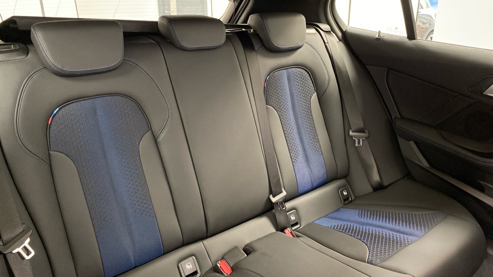 BMW 1 Series 118i [136] M Sport 5dr [Live Cockpit Professional] Petrol Hatchback - Image 12